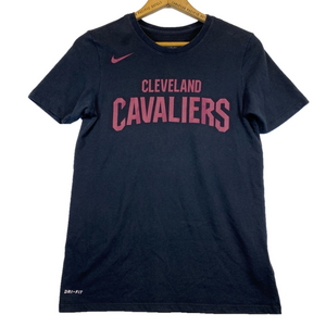 The Nike Tee Dri Fit Cleveland Cavaliers Basketball T-Shirt Gray Mens Small